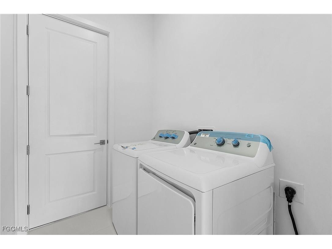 231 NW 27th Avenue Cape Coral FL 33993 2025016963 image19