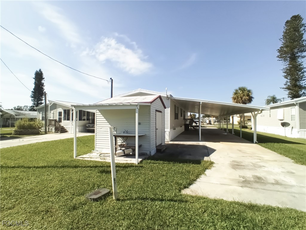 231 Palm Avenue NW Moore Haven FL 33471 2025008215 image15