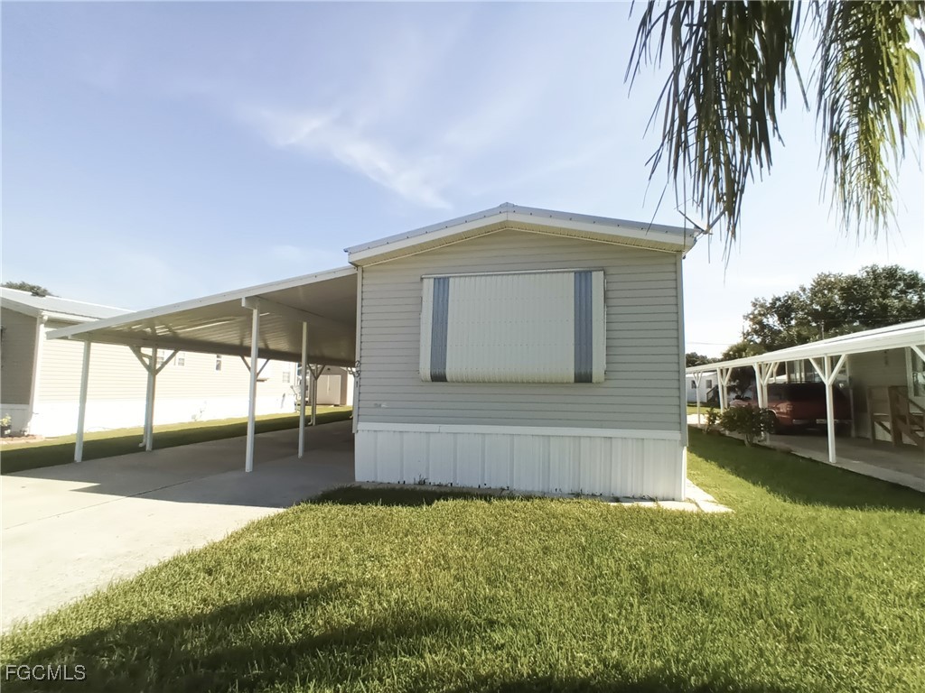 231 Palm Avenue NW Moore Haven FL 33471 2025008215 image3