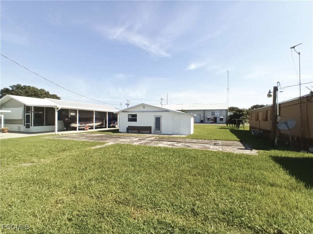 231 Palm Avenue NW Moore Haven FL 33471 2025008215 image8