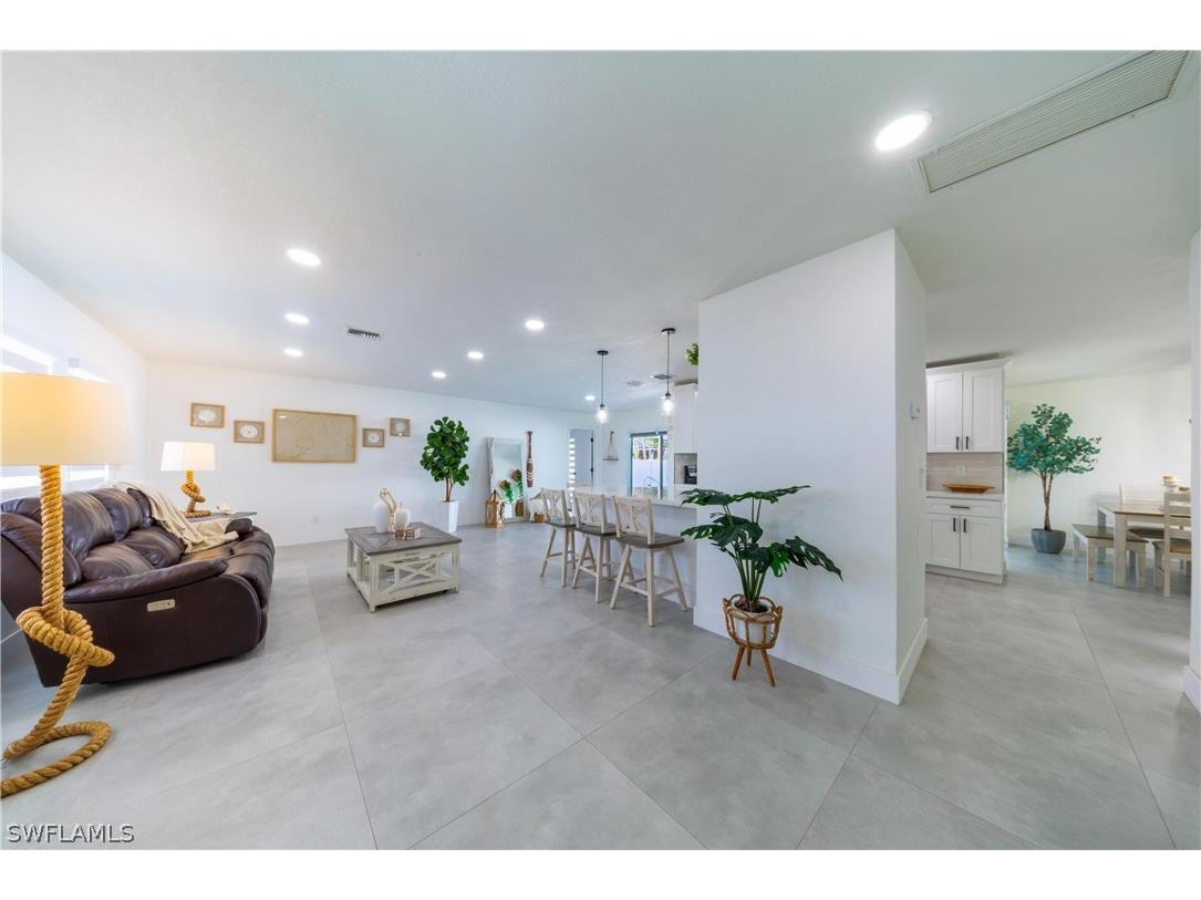 231 SE 45th Terrace Cape Coral FL 33904 226011489 image2