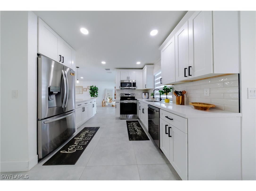 231 SE 45th Terrace Cape Coral FL 33904 226011489 image6