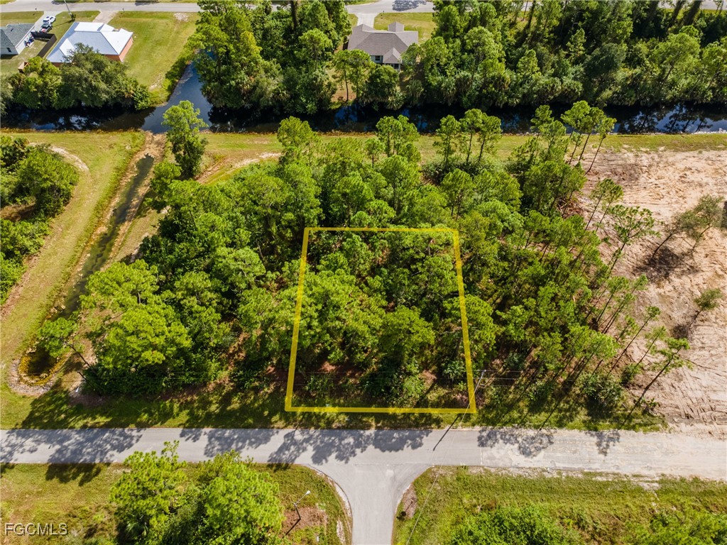 231 Thornton Avenue S Lehigh Acres FL 33974 2025012933 image2