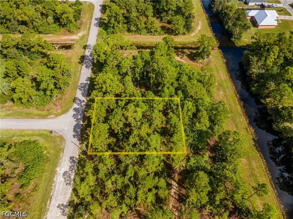 231 Thornton Avenue S Lehigh Acres FL 33974 2026026136 image3