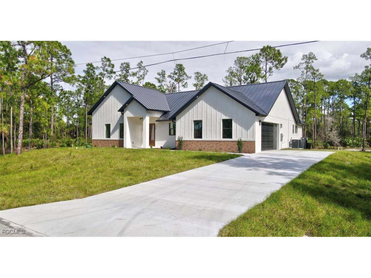 2310 Columbus Avenue Alva FL 33920 2025020702 image1