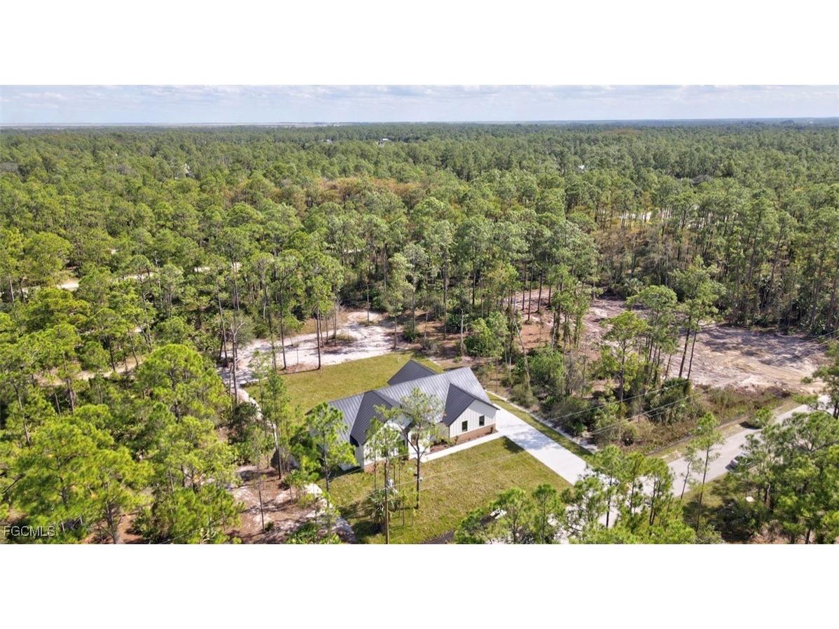 2310 Columbus Avenue Alva FL 33920 2025020702 image9