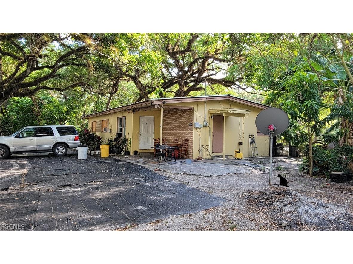 2310 County Rd 78 Labelle FL 33935 2026011309 image1