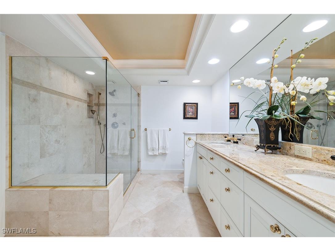 2310 Gulf Shore Boulevard N #112 Naples FL 34103 225039410 image17