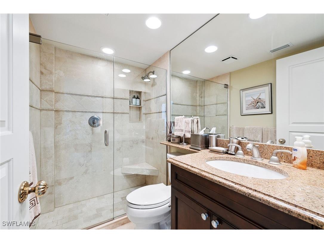 2310 Gulf Shore Boulevard N #112 Naples FL 34103 225039410 image20