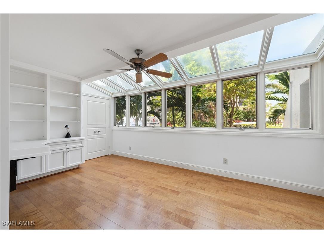 2310 Gulf Shore Boulevard N #112 Naples FL 34103 225039410 image21