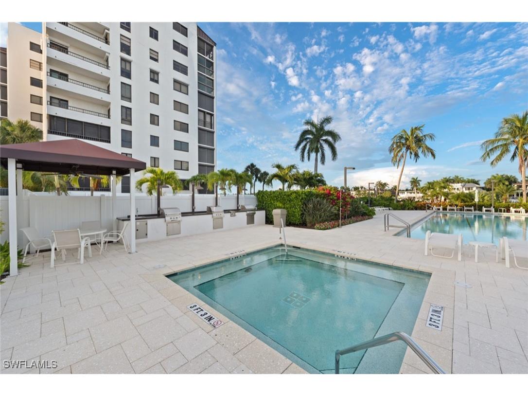 2310 Gulf Shore Boulevard N #112 Naples FL 34103 225039410 image27