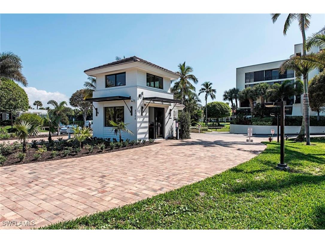 2310 Gulf Shore Boulevard N #112 Naples FL 34103 225039410 image37