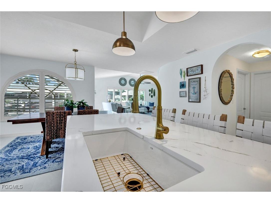 2310 SW 43rd Terrace Cape Coral FL 33914 2025014142 image12