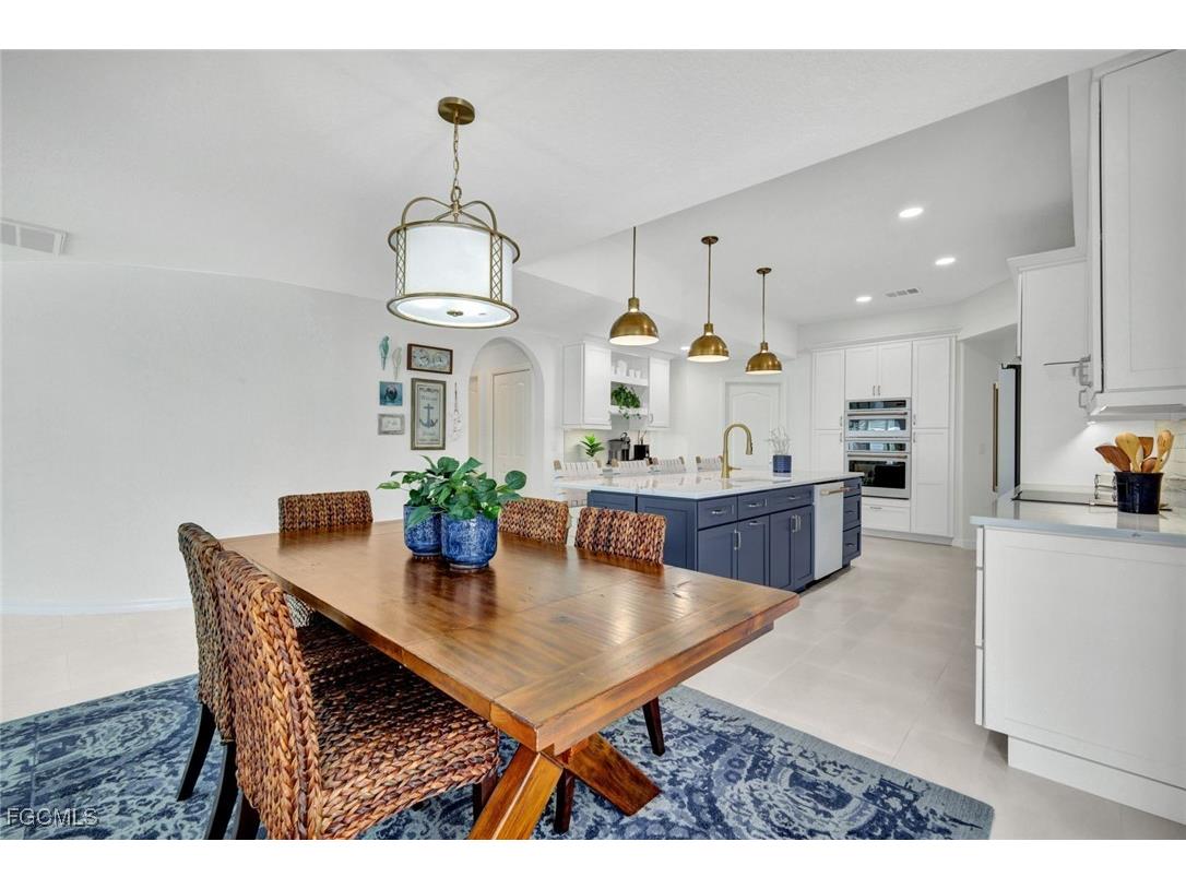 2310 SW 43rd Terrace Cape Coral FL 33914 2025014142 image15