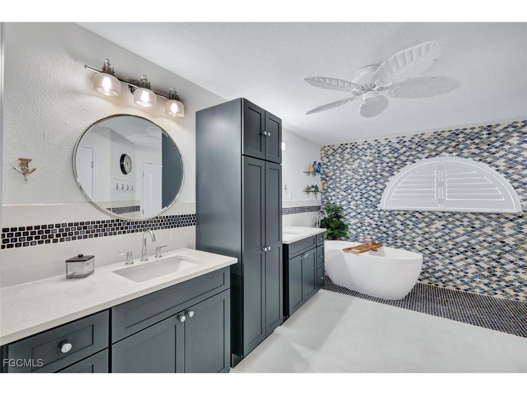 2310 SW 43rd Terrace Cape Coral FL 33914 2025014142 image22