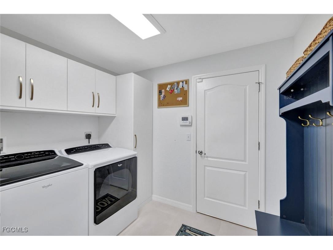 2310 SW 43rd Terrace Cape Coral FL 33914 2025014142 image30