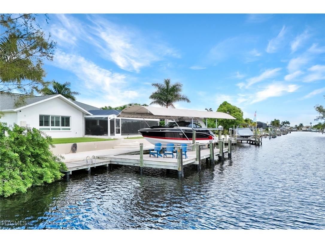 2310 SW 43rd Terrace Cape Coral FL 33914 2025014142 image35