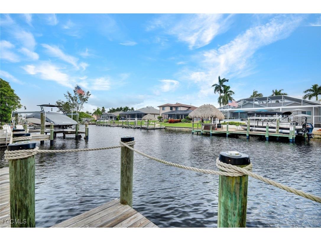 2310 SW 43rd Terrace Cape Coral FL 33914 2025014142 image38