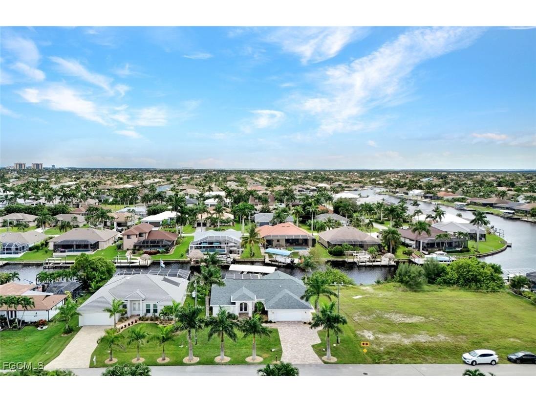 2310 SW 43rd Terrace Cape Coral FL 33914 2025014142 image43