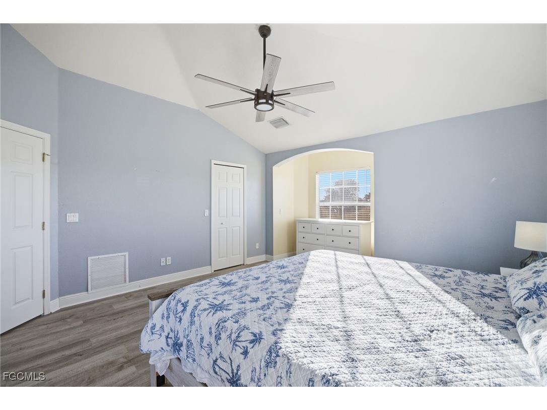 2311 SW 4th Court Cape Coral FL 33991 2025022504 image21