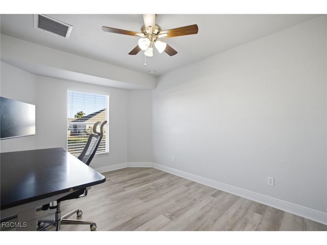 2311 SW 4th Court Cape Coral FL 33991 2025022504 image30