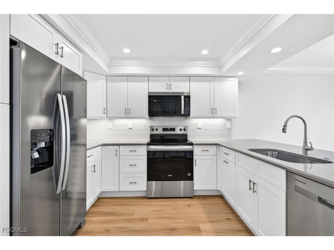 2311 W Gulf Drive #13 Sanibel FL 33957 2025025322 image11
