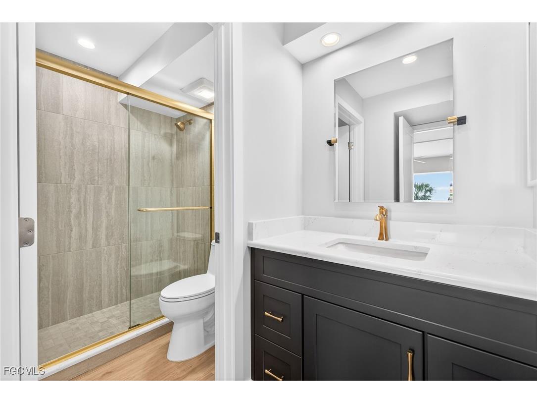 2311 W Gulf Drive #13 Sanibel FL 33957 2025025322 image16