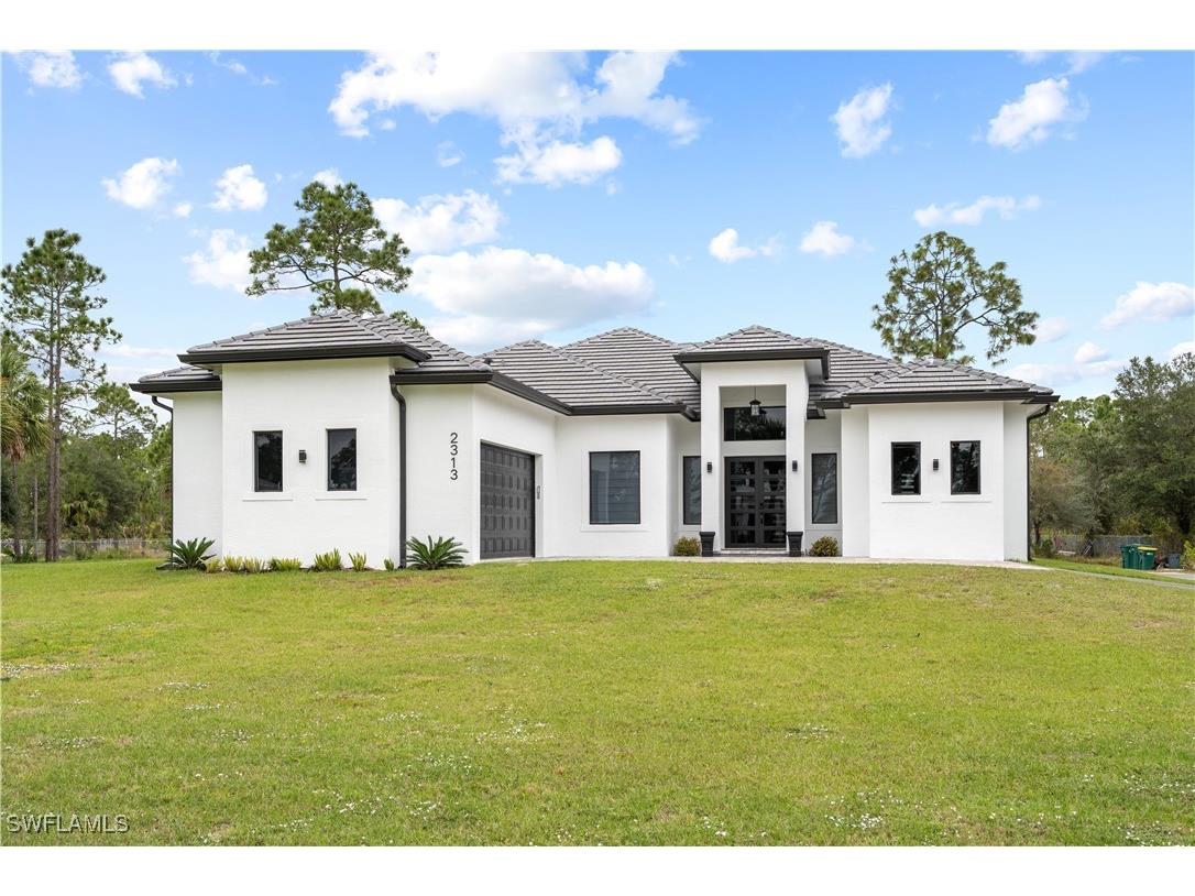 2313 6th Avenue SE Naples FL 34117 226002386 image1