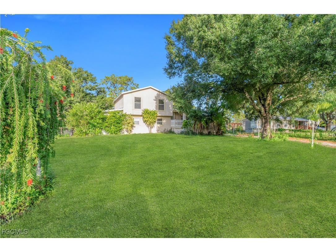 2313 Hamilton Avenue Alva FL 33920 2025013724 image5