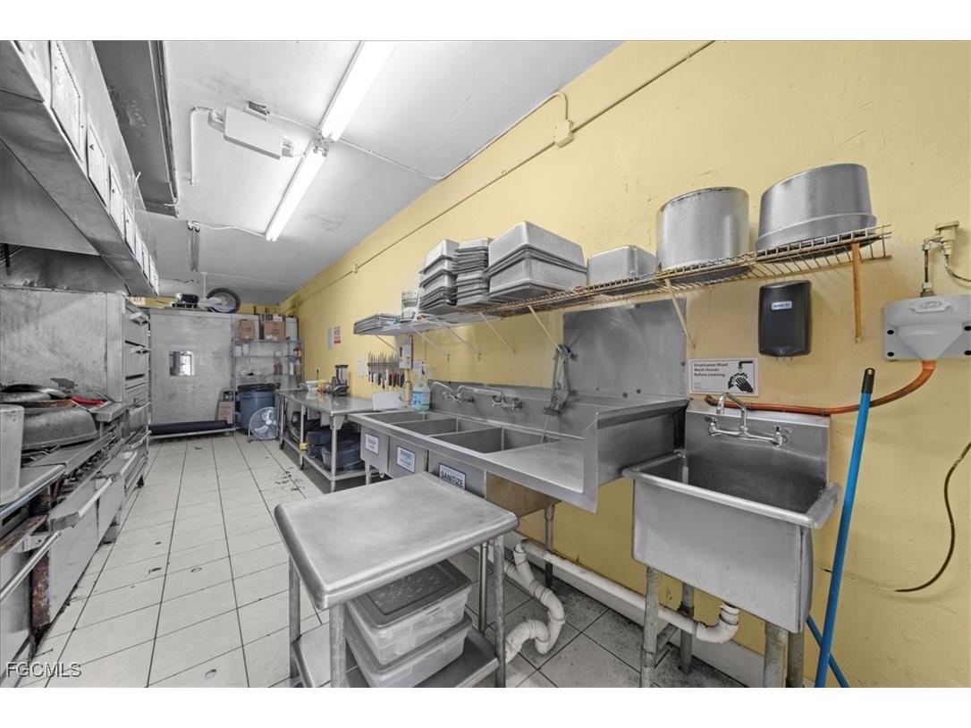 2313 NW 27 Avenue Miami 33142 2025013268 image15