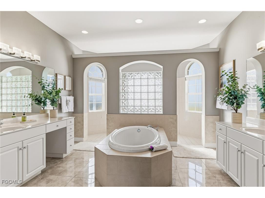 2313 SE 19th Place Cape Coral FL 33990 2026005172 image21