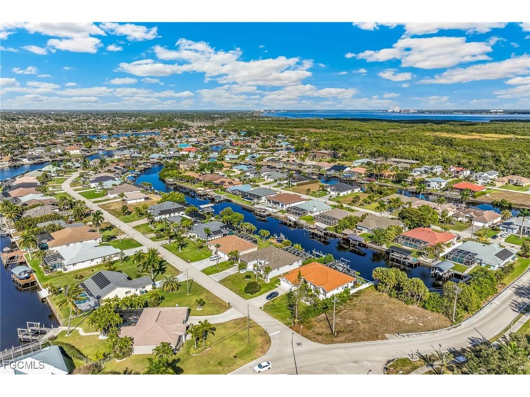 2313 SE 19th Place Cape Coral FL 33990 2026005172 image34