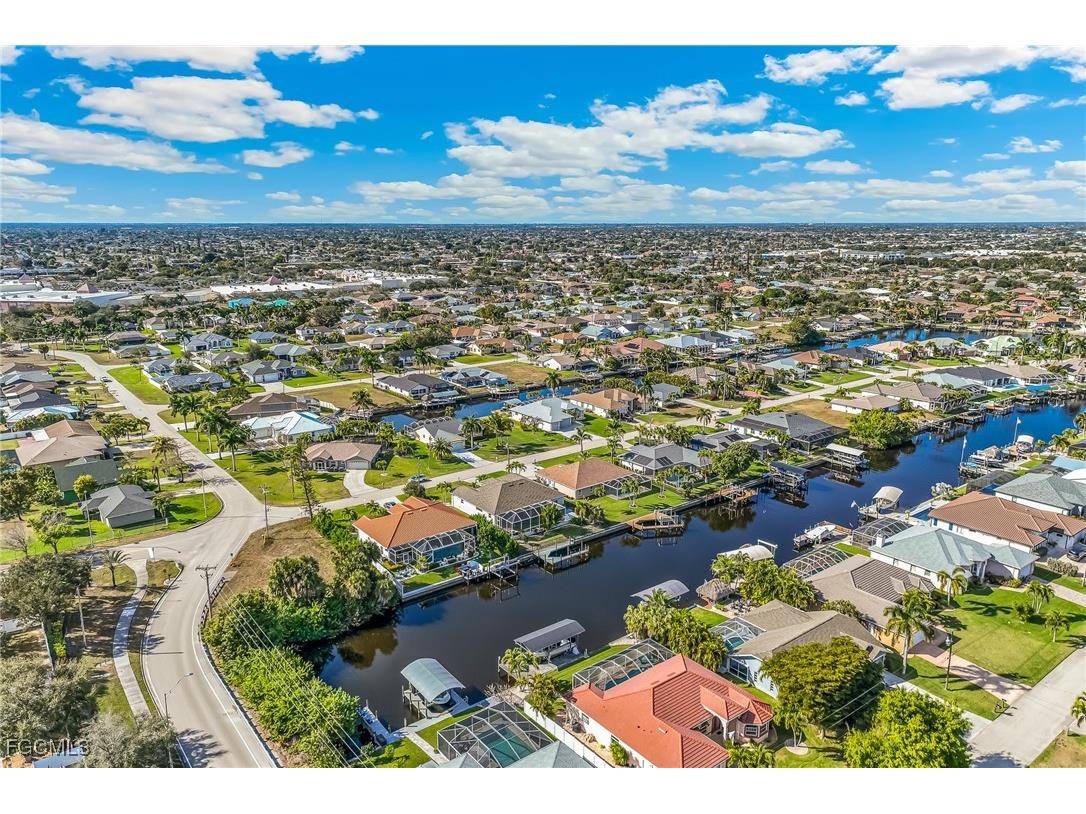 2313 SE 19th Place Cape Coral FL 33990 2026005172 image35
