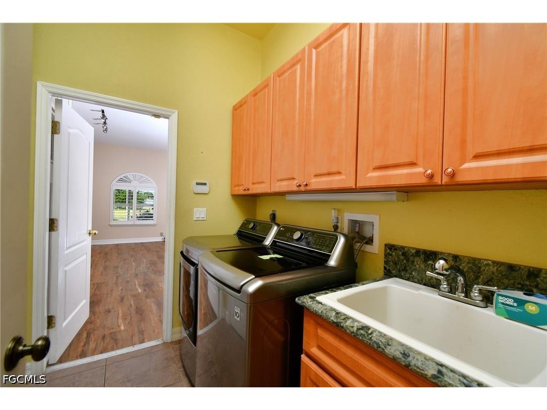 2313 SW 53rd Terrace Cape Coral FL 33914 2026023056 image25
