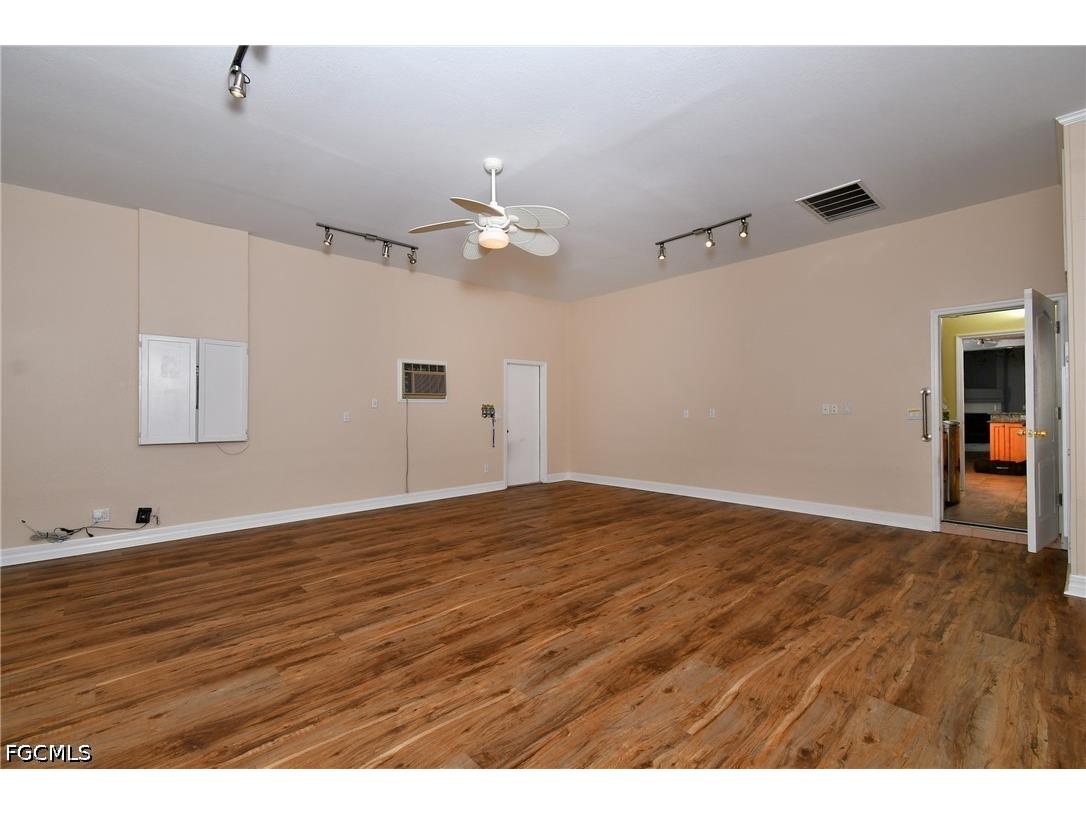 2313 SW 53rd Terrace Cape Coral FL 33914 2026023056 image27