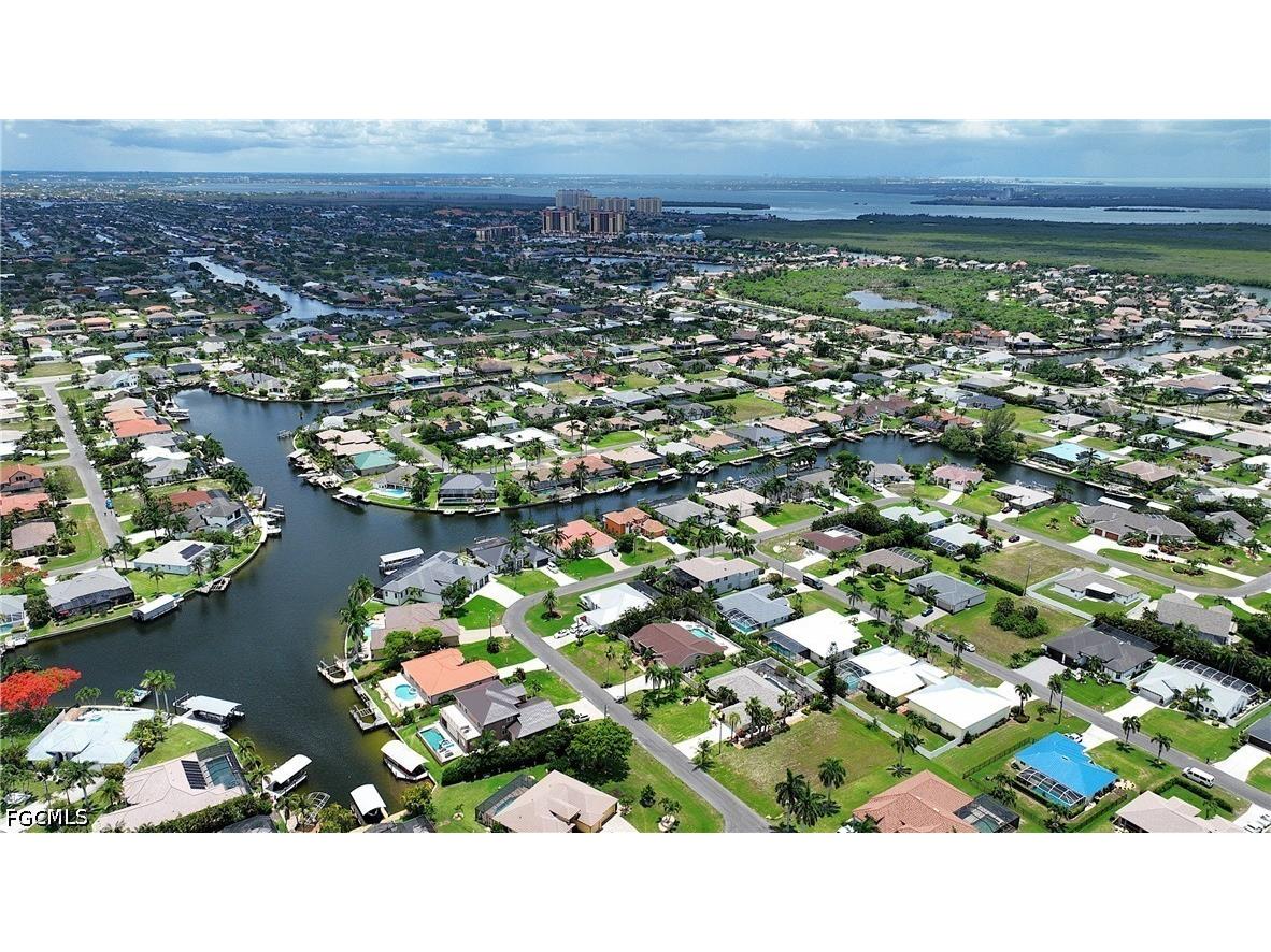 2313 SW 53rd Terrace Cape Coral FL 33914 2026023056 image48