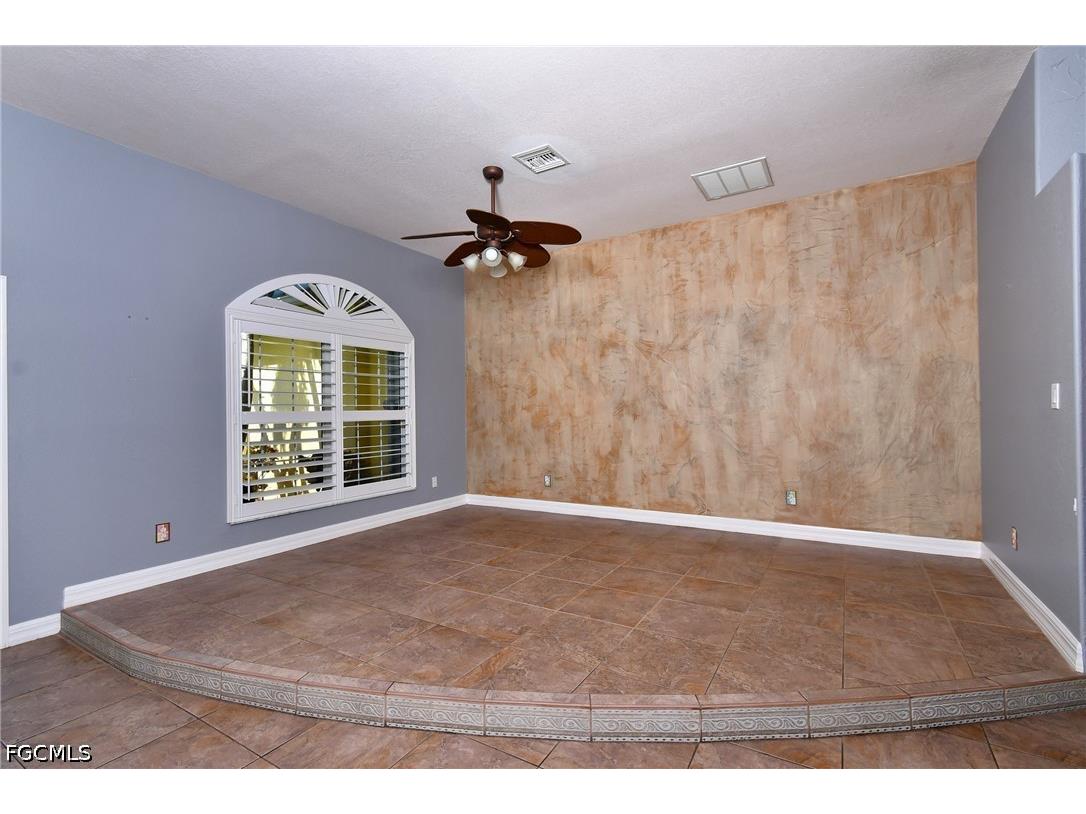 2313 SW 53rd Terrace Cape Coral FL 33914 2026023056 image7