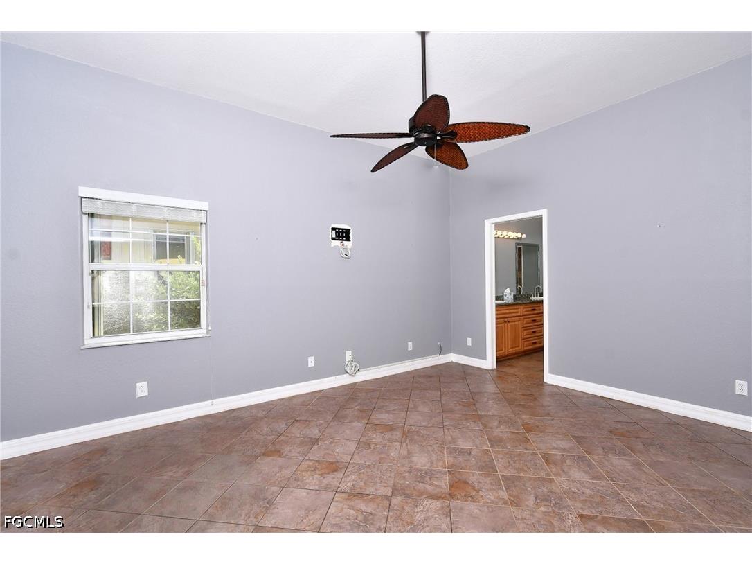 2313 SW 53rd Terrace Cape Coral FL 33914 2026023056 image9