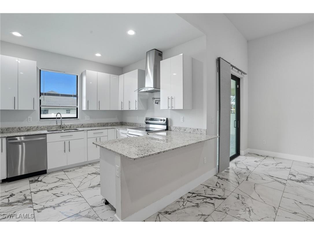 2314 NW 33rd Place Cape Coral FL 33993 225072389 image2