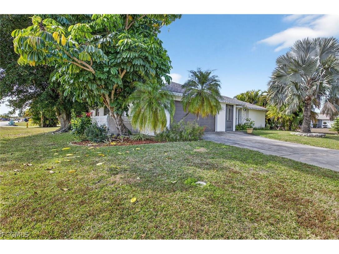2314 SE 13th Street Cape Coral FL 33990 2026008485 image5