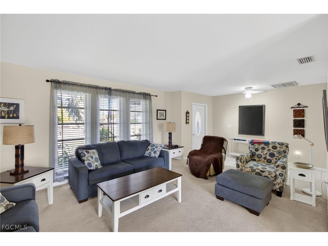 2314 SE 13th Street Cape Coral FL 33990 2026008485 image8