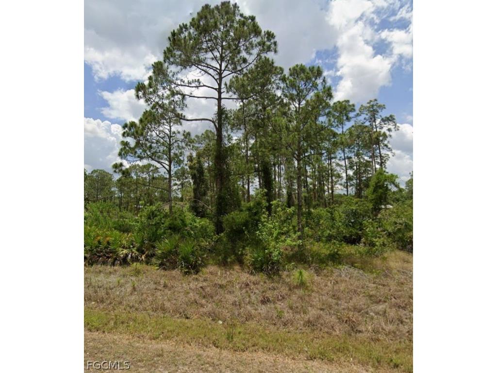 2315 Mcarthur Avenue Alva FL 33920 2026009374 image3