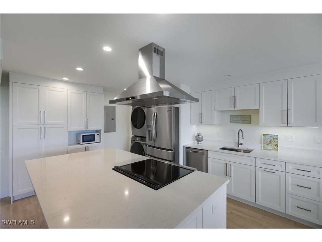 2316 Gulf Shore Boulevard N #411 Naples FL 34103 225081439 image11