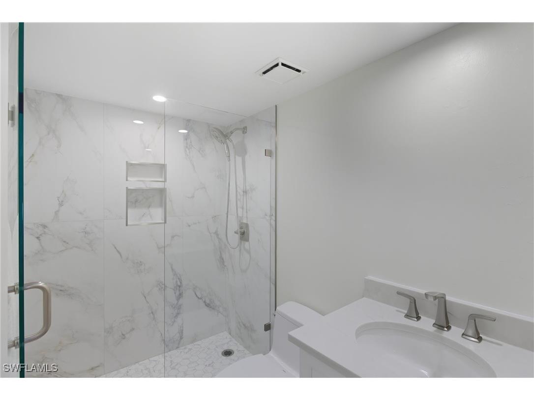 2316 Gulf Shore Boulevard N #411 Naples FL 34103 225081439 image28