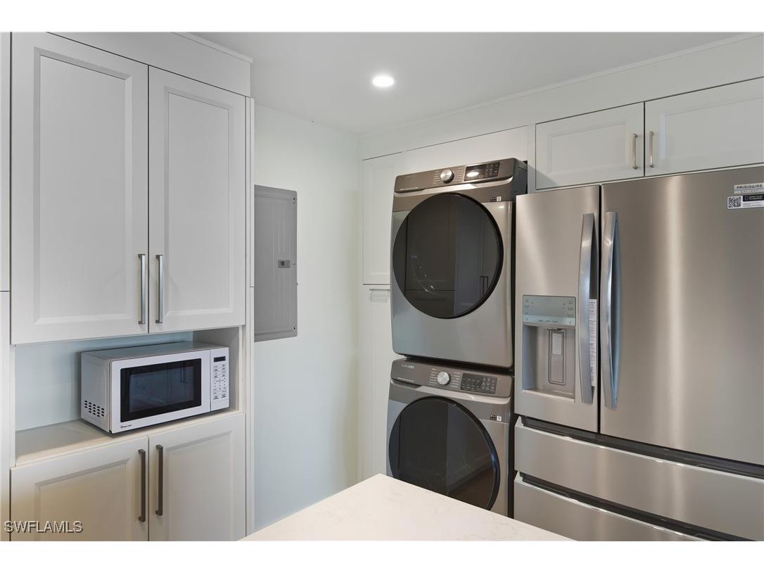 2316 Gulf Shore Boulevard N #411 Naples FL 34103 225081451 image13