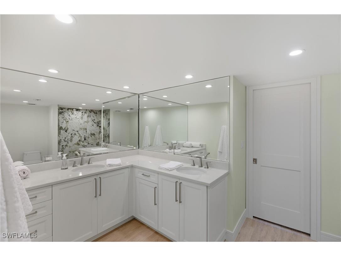 2316 Gulf Shore Boulevard N #411 Naples FL 34103 225081451 image19