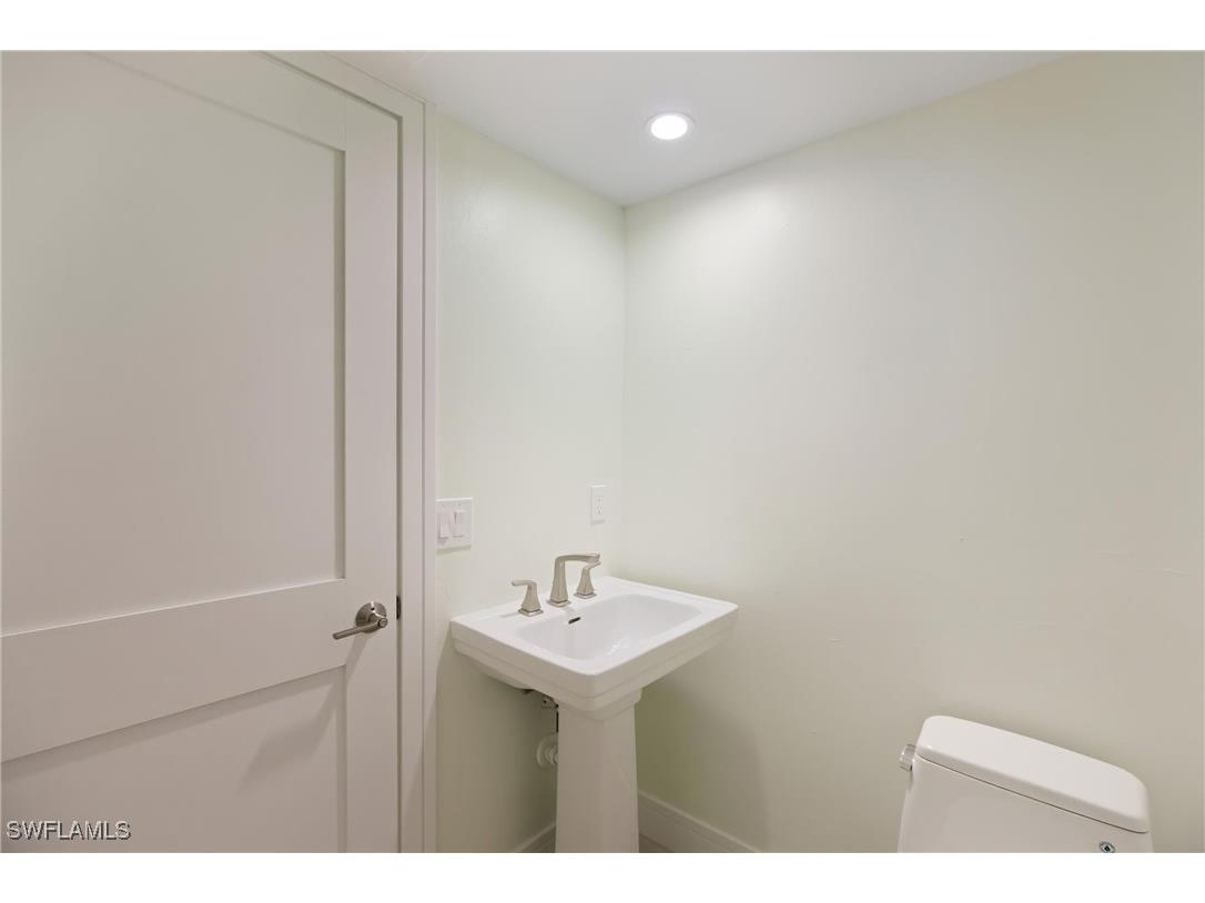 2316 Gulf Shore Boulevard N #411 Naples FL 34103 225081451 image24