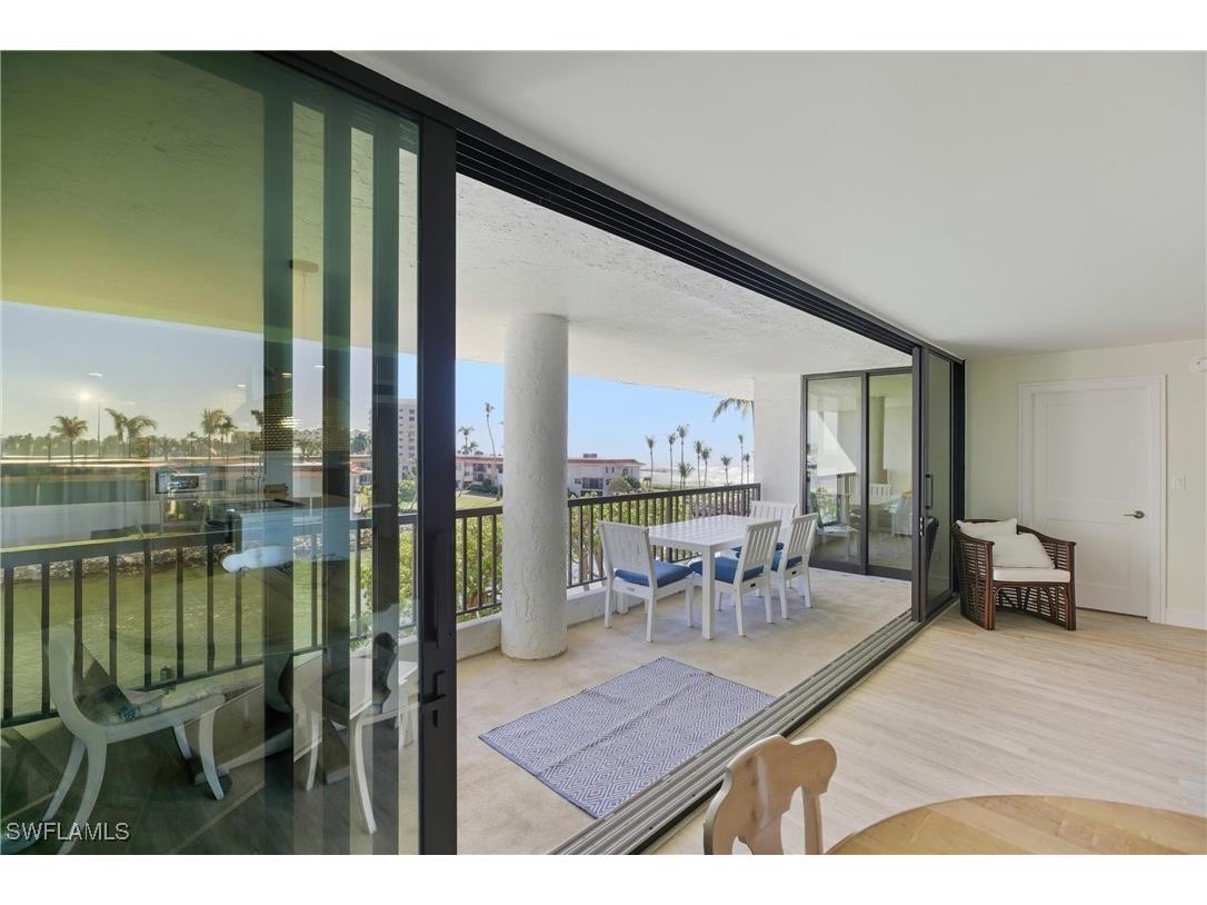 2316 Gulf Shore Boulevard N #411 Naples FL 34103 225081451 image36