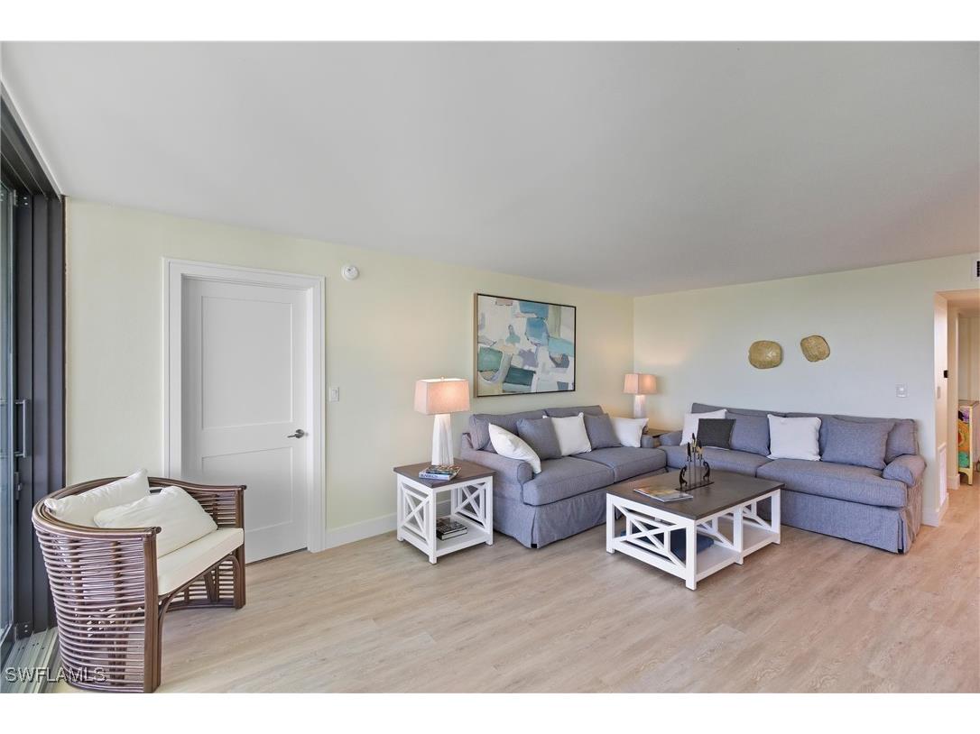 2316 Gulf Shore Boulevard N #411 Naples FL 34103 225081451 image4