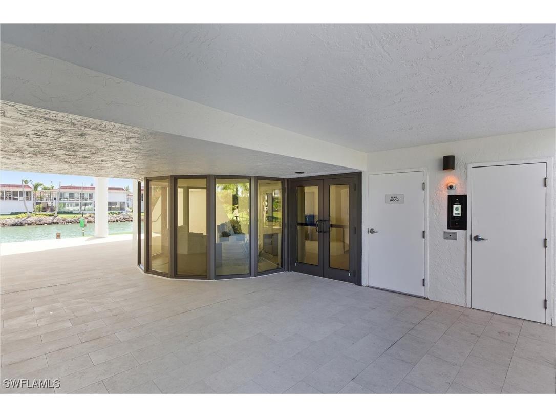 2316 Gulf Shore Boulevard N #411 Naples FL 34103 225081451 image40